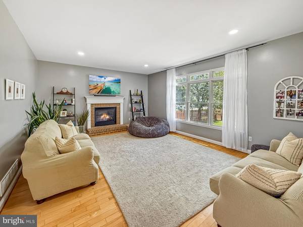 Columbus, NJ 08022,1 SUMMERHILL CT