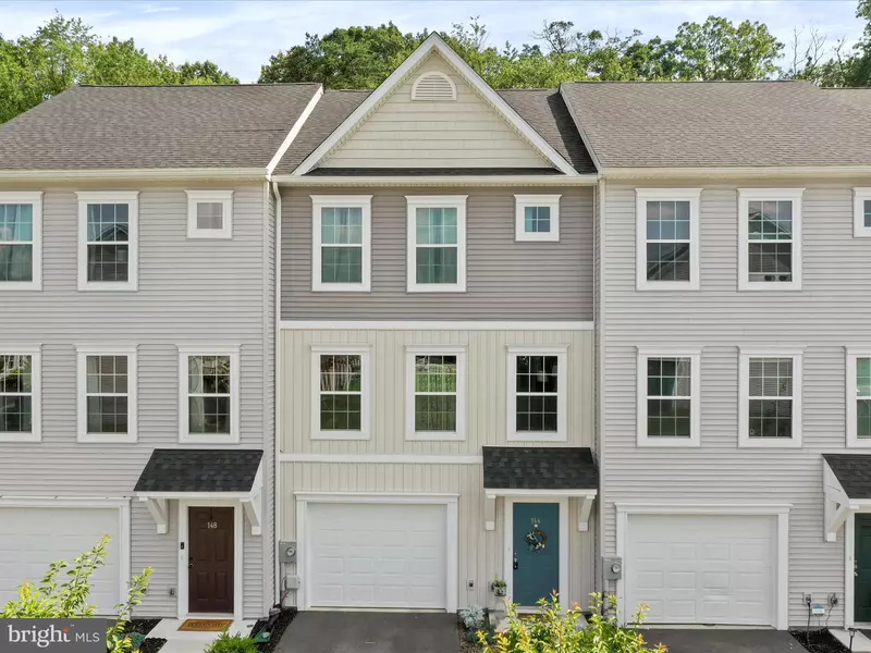 144 FURLONG WAY, Martinsburg, WV 25404