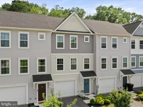 Martinsburg, WV 25404,144 FURLONG WAY