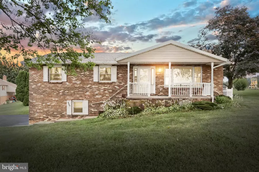4484 WALTERS HATCHERY RD, Spring Grove, PA 17362