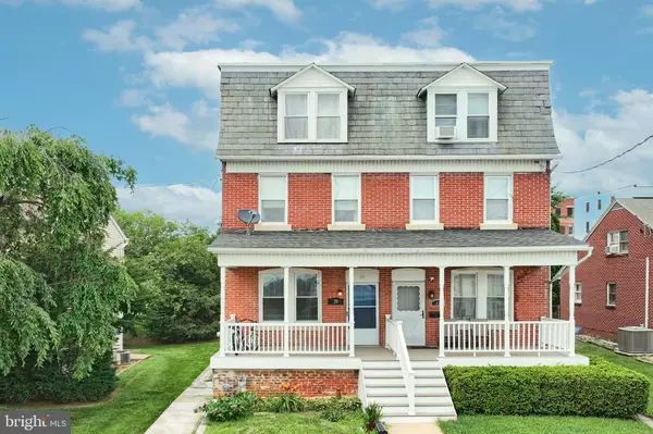 Dallastown, PA 17313,39 E HOWARD ST