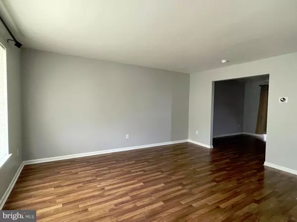Reading, PA 19608,384 ONEIDA DR