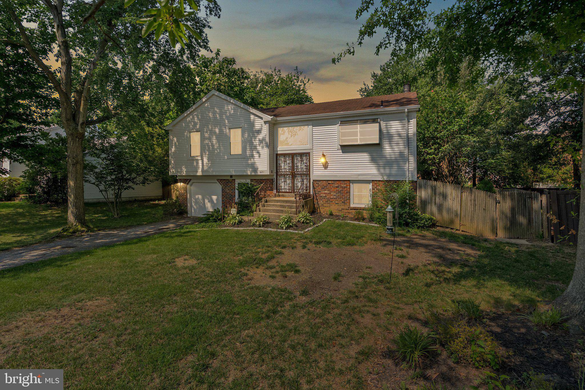 Fort Washington, MD 20744,6211 CARYHURST DR