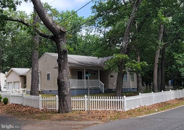 2401 N LAKESHORE DR, Browns Mills, NJ 08015