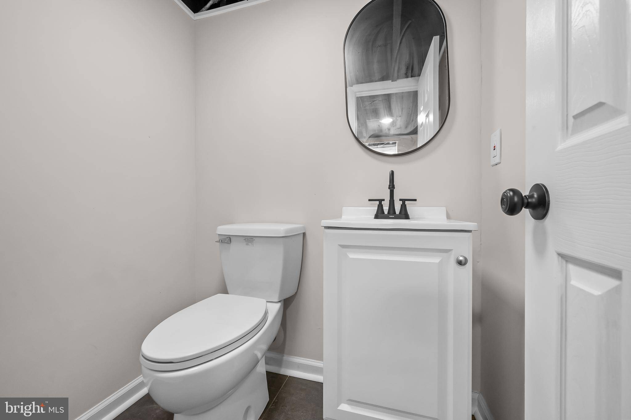 Aston, PA 19014,12 ROSALIE LN