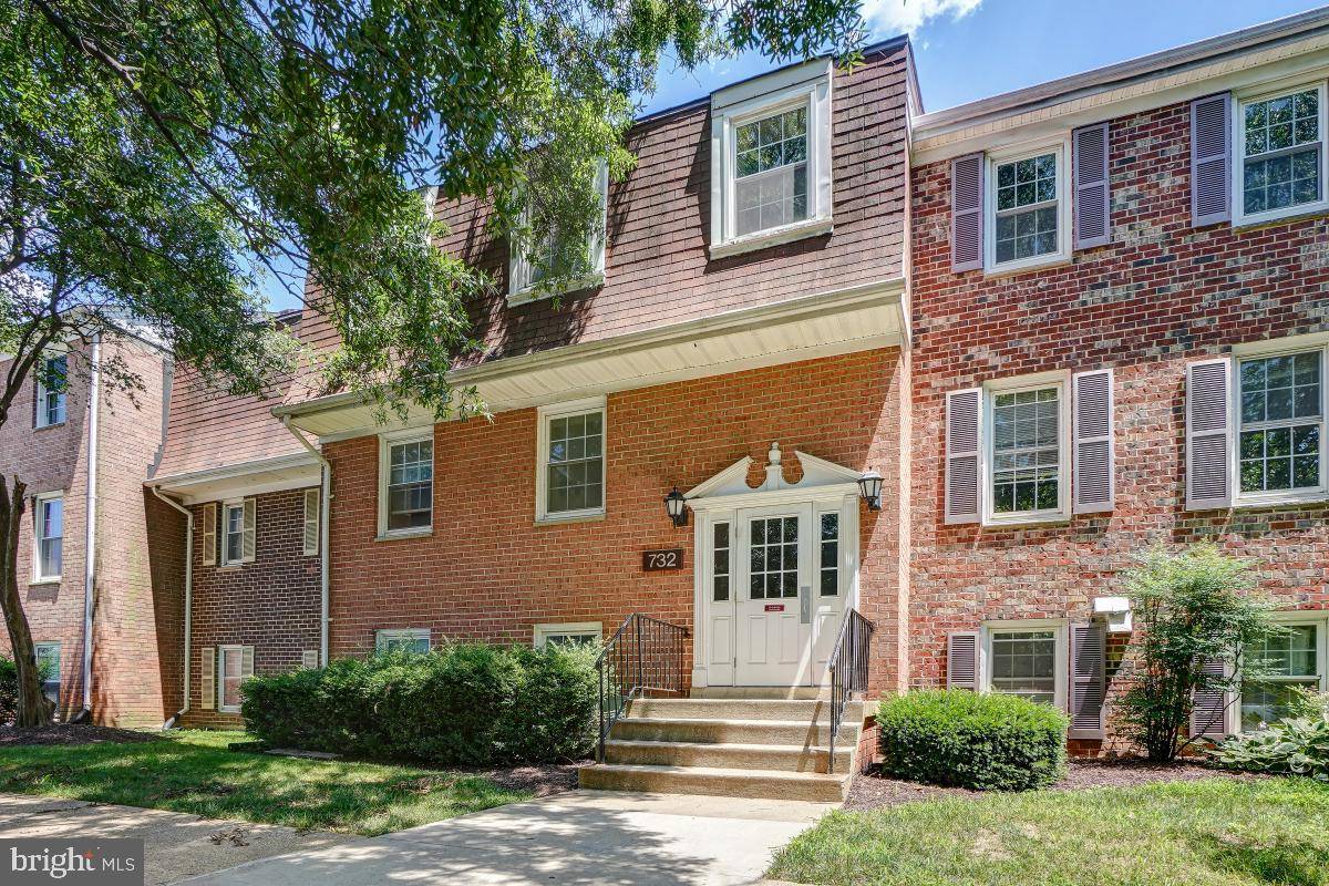 Gaithersburg, MD 20878,732 QUINCE ORCHARD BLVD #201