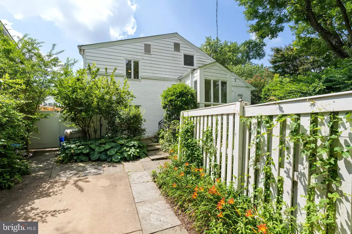 Bethesda, MD 20816,4929 JAMESTOWN RD