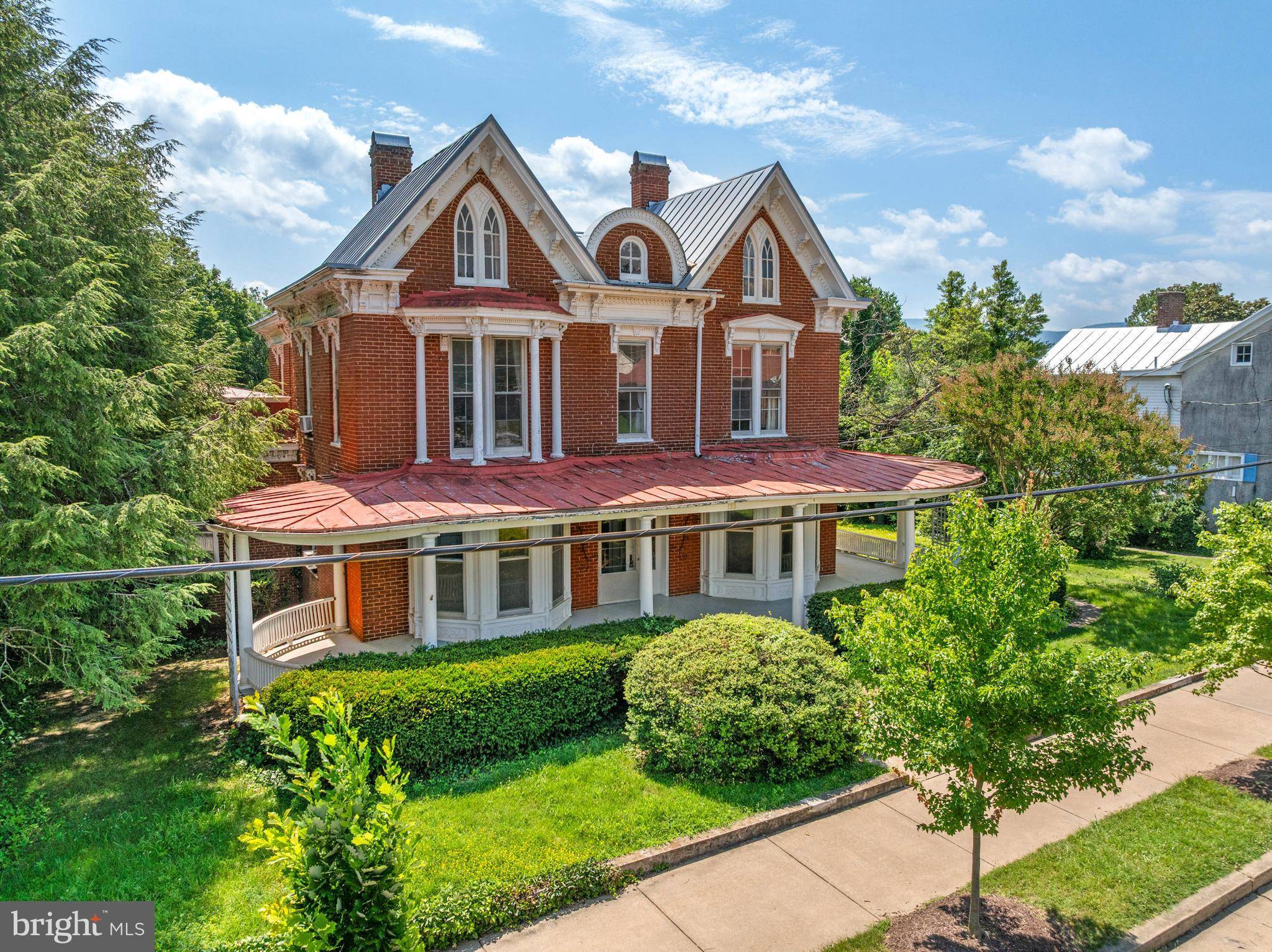 Woodstock, VA 22664,133 S MUHLENBERG ST