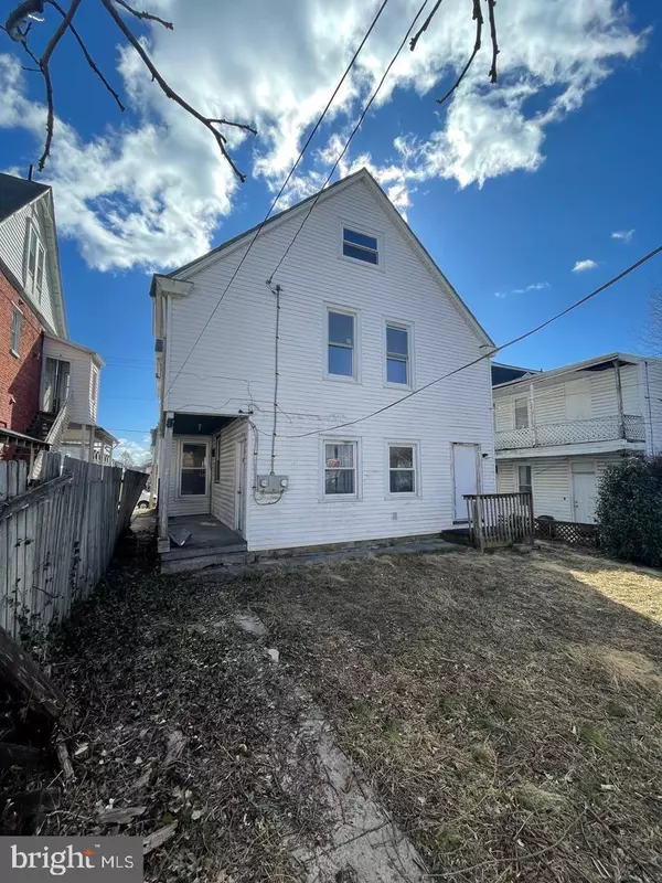 York, PA 17401,449 PARK ST