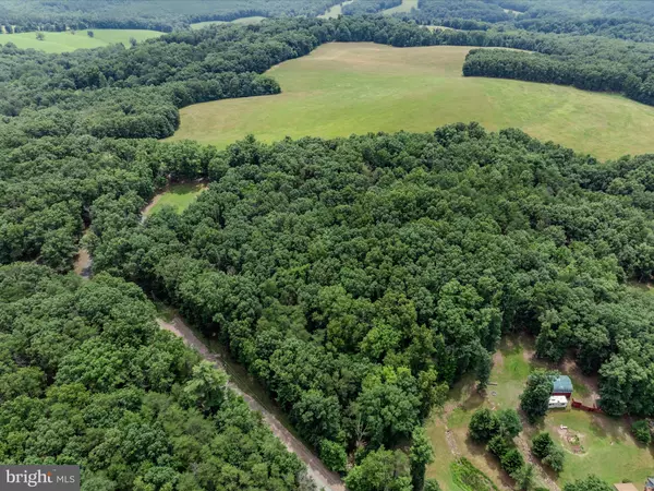 Berkeley Springs, WV 25411,148 PONDS CT #LOT 6
