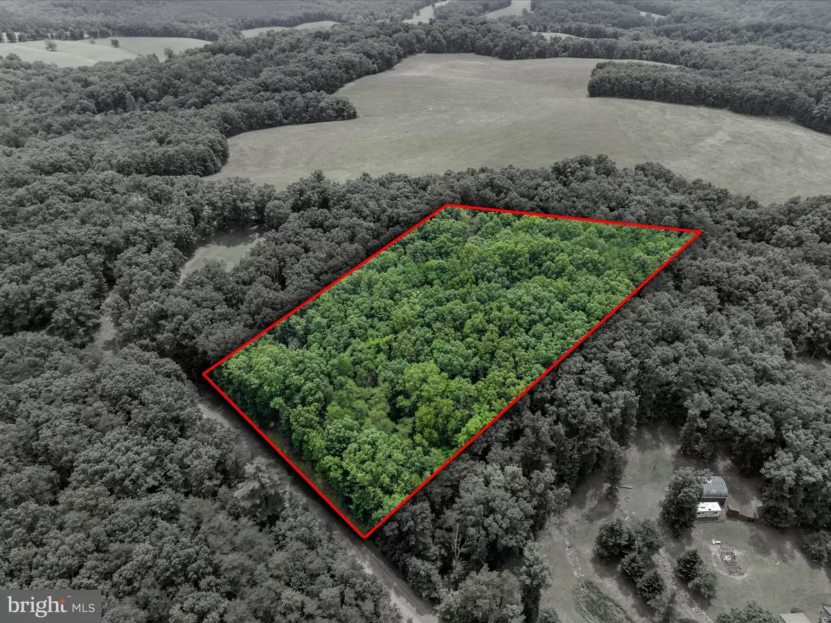 Berkeley Springs, WV 25411,148 PONDS CT #LOT 6