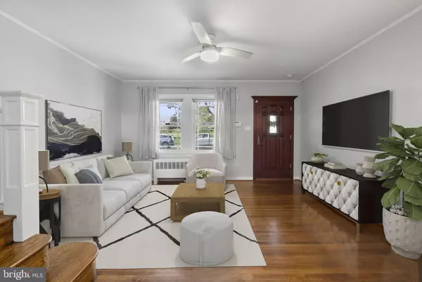 Philadelphia, PA 19128,475 PENSDALE ST