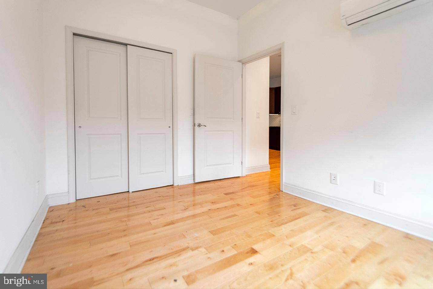 Philadelphia, PA 19146,427-33 MONROE ST #201