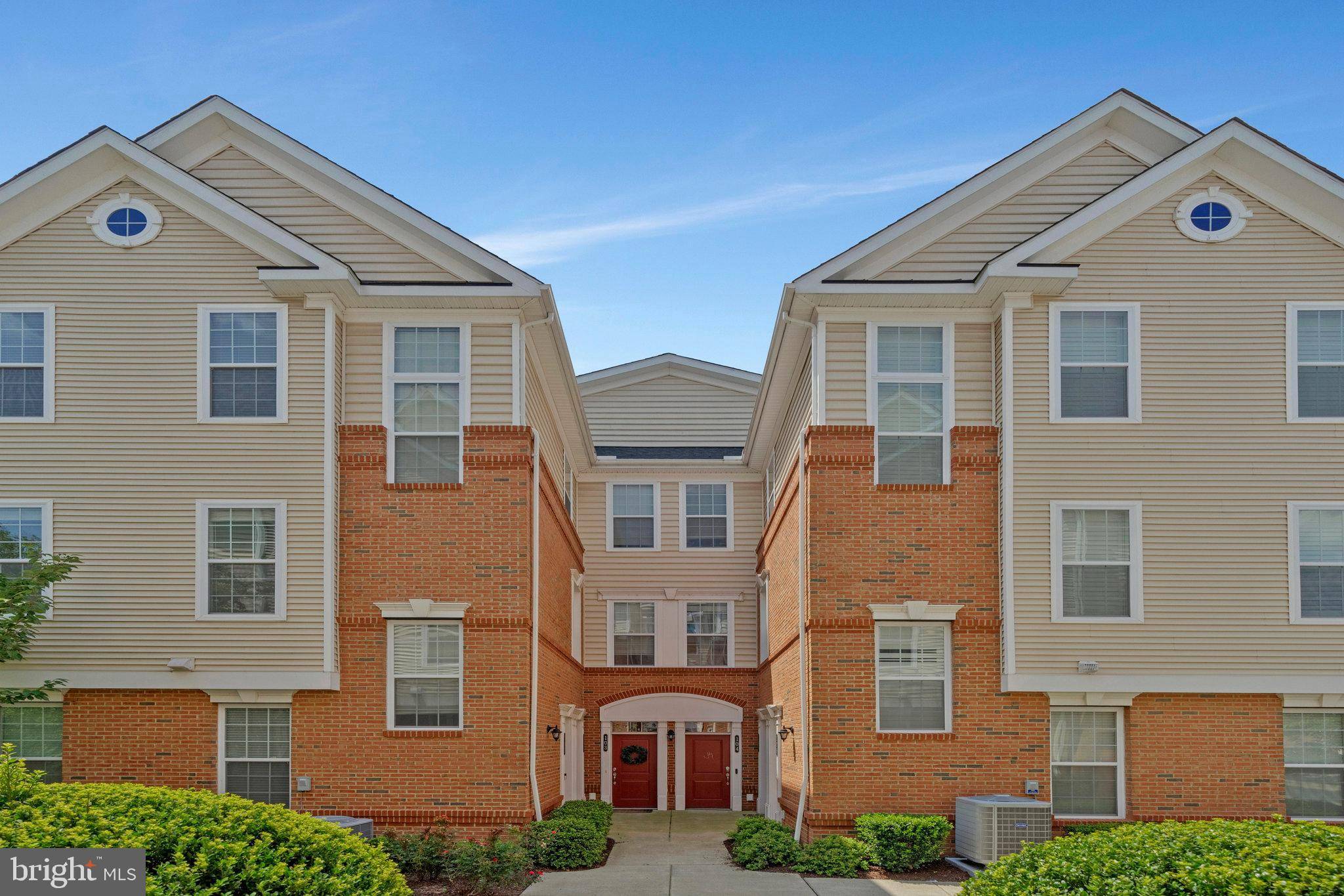 23286 SOUTHDOWN MANOR TER #101, Ashburn, VA 20148