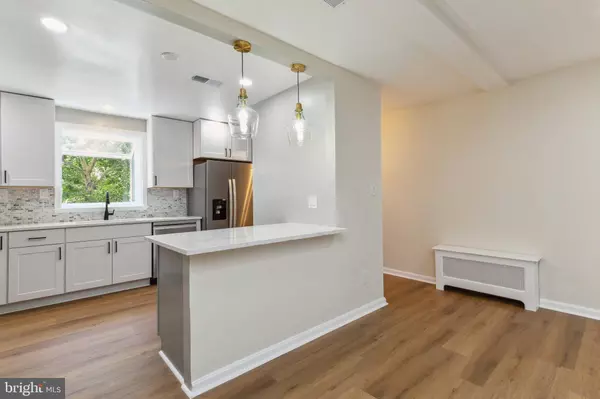 Alexandria, VA 22305,202 GUTHRIE AVE