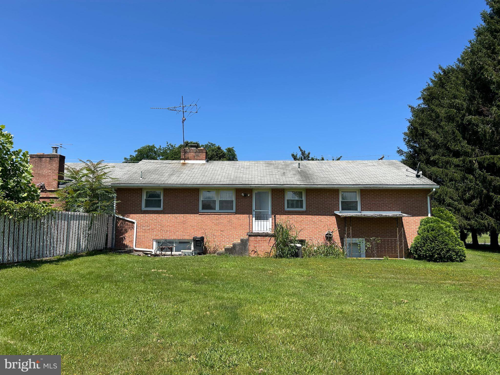 Martinsburg, WV 25403,1910 DELMAR ORCHARD RD