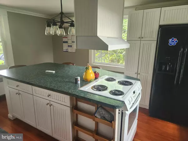 Front Royal, VA 22630,422 LAURA VIRGINIA HALE PLACE