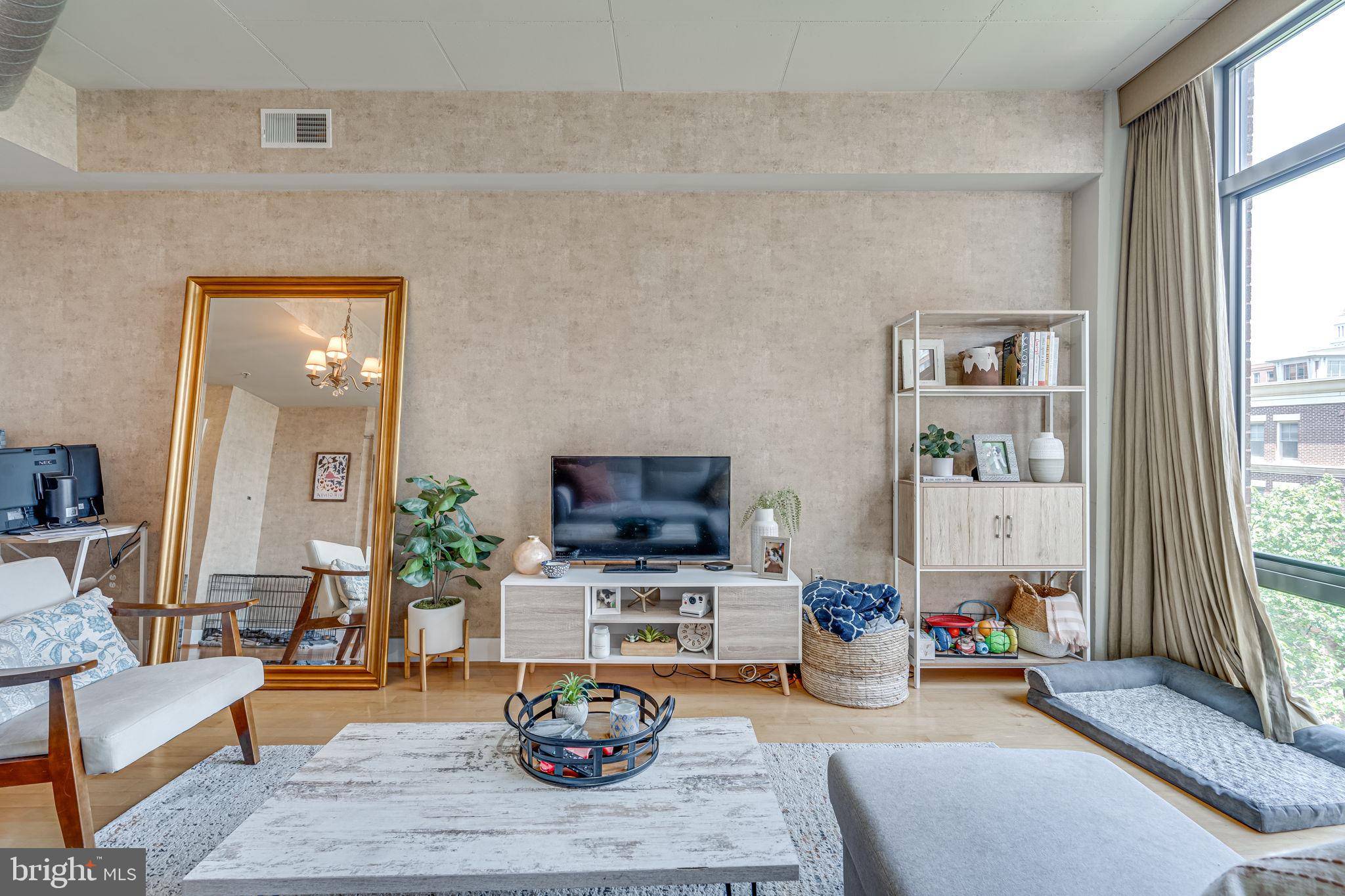 Alexandria, VA 22314,520 JOHN CARLYLE ST #304
