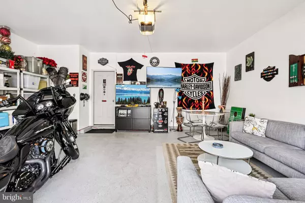 Ashburn, VA 20148,21081 ASHBURN HEIGHTS DR