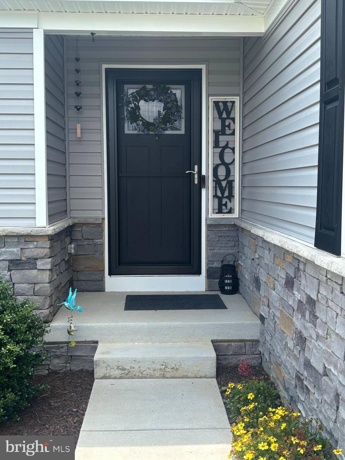 Hedgesville, WV 25427,229 PORCH LIGHT LN