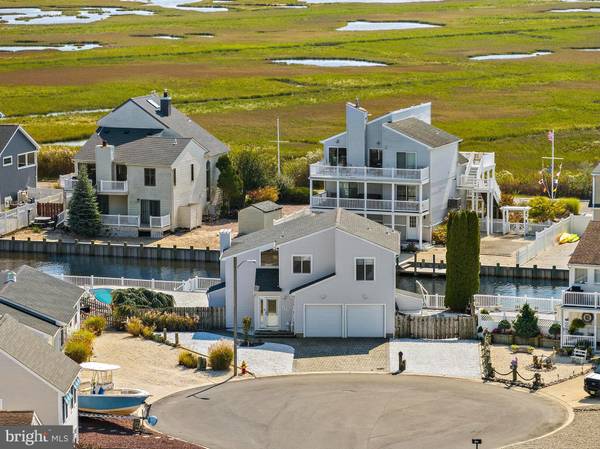 Manahawkin, NJ 08050,116 CLYDE LN