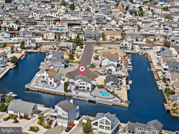 Manahawkin, NJ 08050,116 CLYDE LN