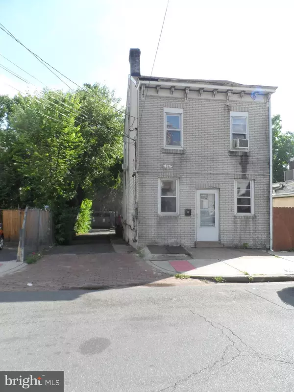 Trenton, NJ 08638,83 E PAUL AVE