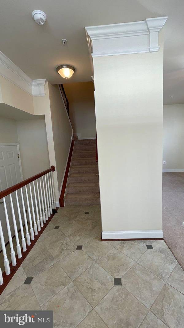 Ellicott City, MD 21043,6028 TALBOT DR