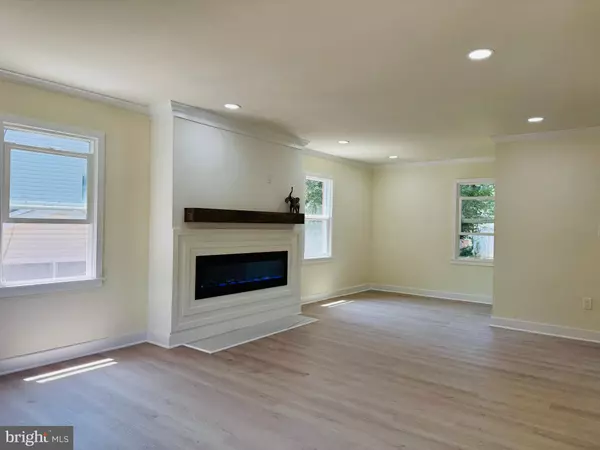 Oxon Hill, MD 20745,333 BROCKTON RD