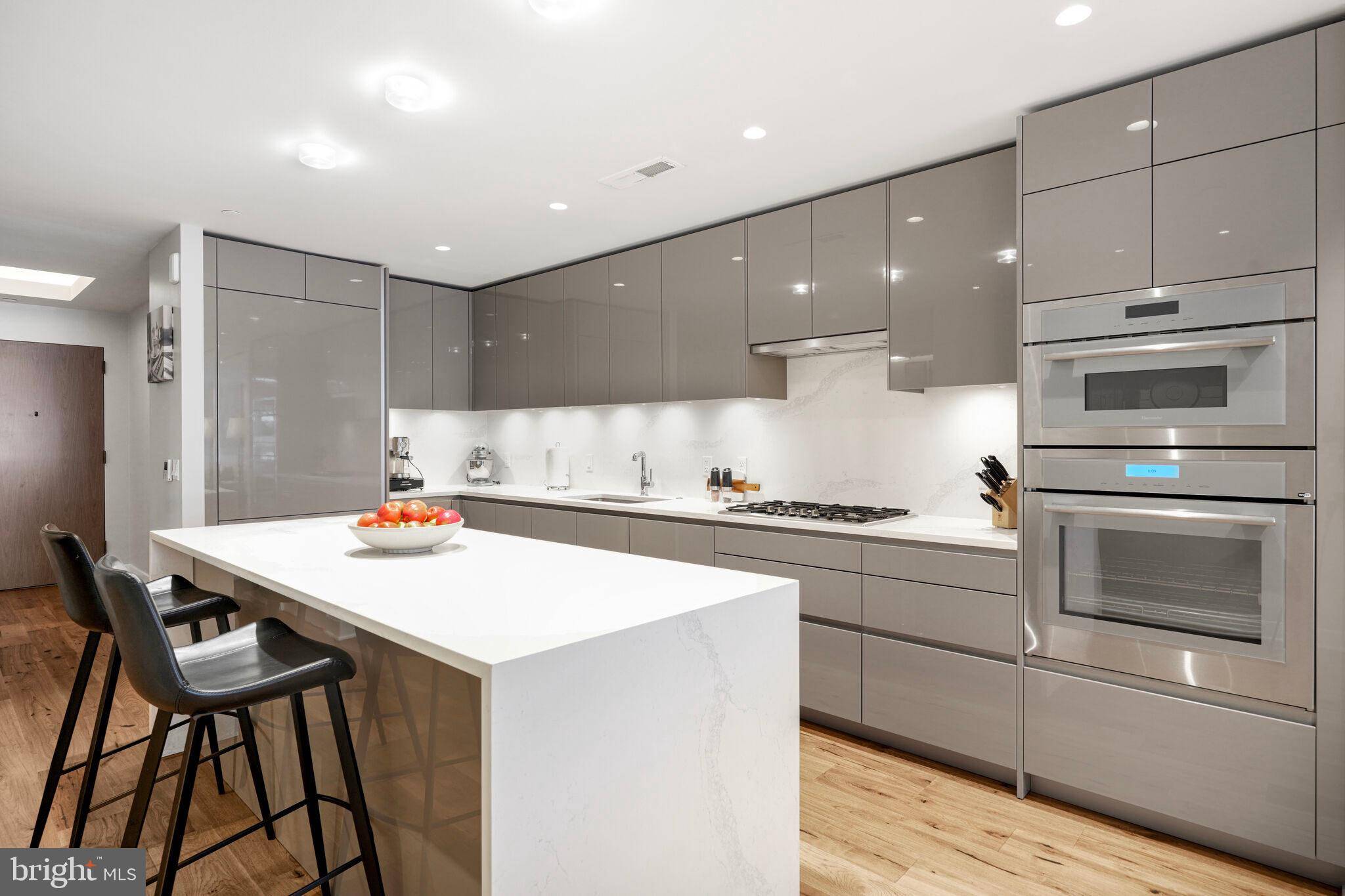 Arlington, VA 22209,1781 N PIERCE ST #303