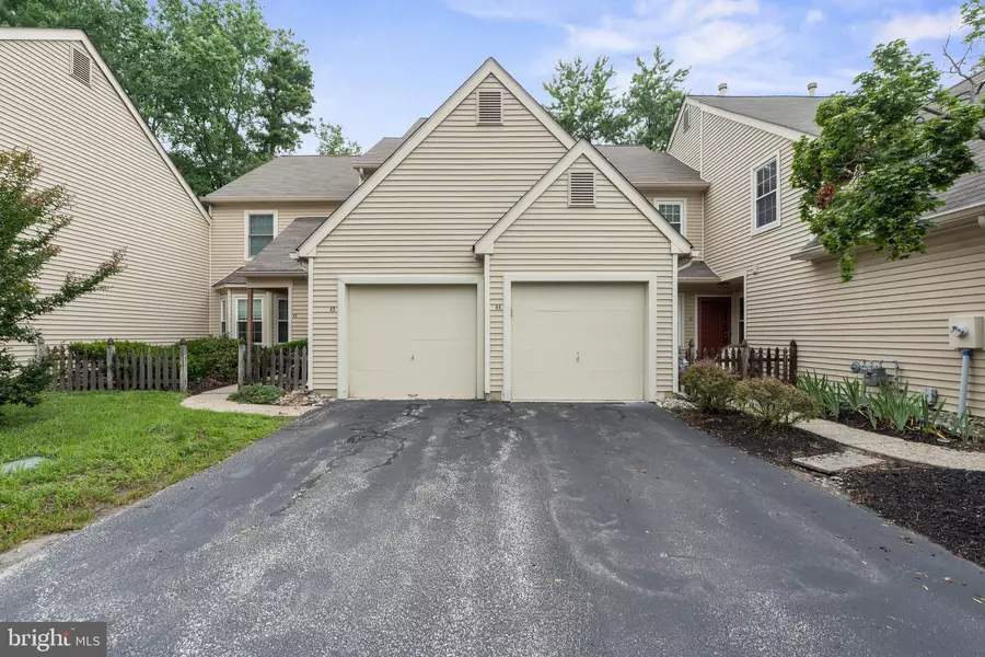 44 WOODLAKE DR, Marlton, NJ 08053