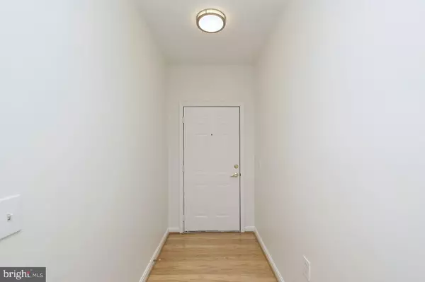 Fairfax, VA 22033,4300-F CANNON RIDGE CT #F