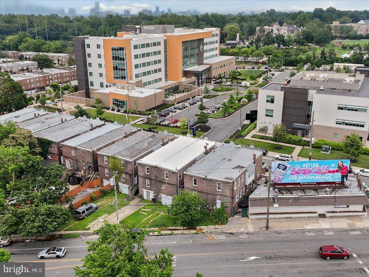 Philadelphia, PA 19131,4081-4089 FORD RD #4081, 4083, 4085, 4