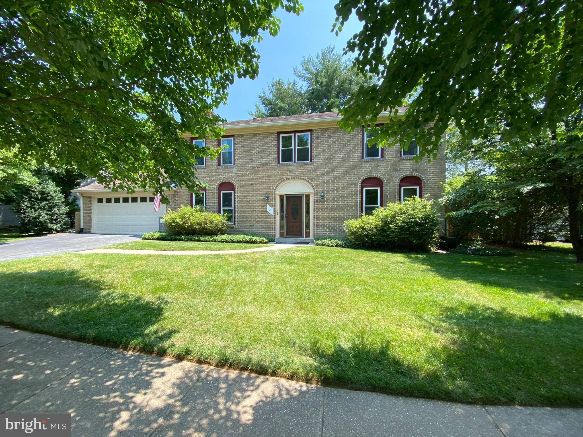 2 HASTINGS CIR, Rockville, MD 20850