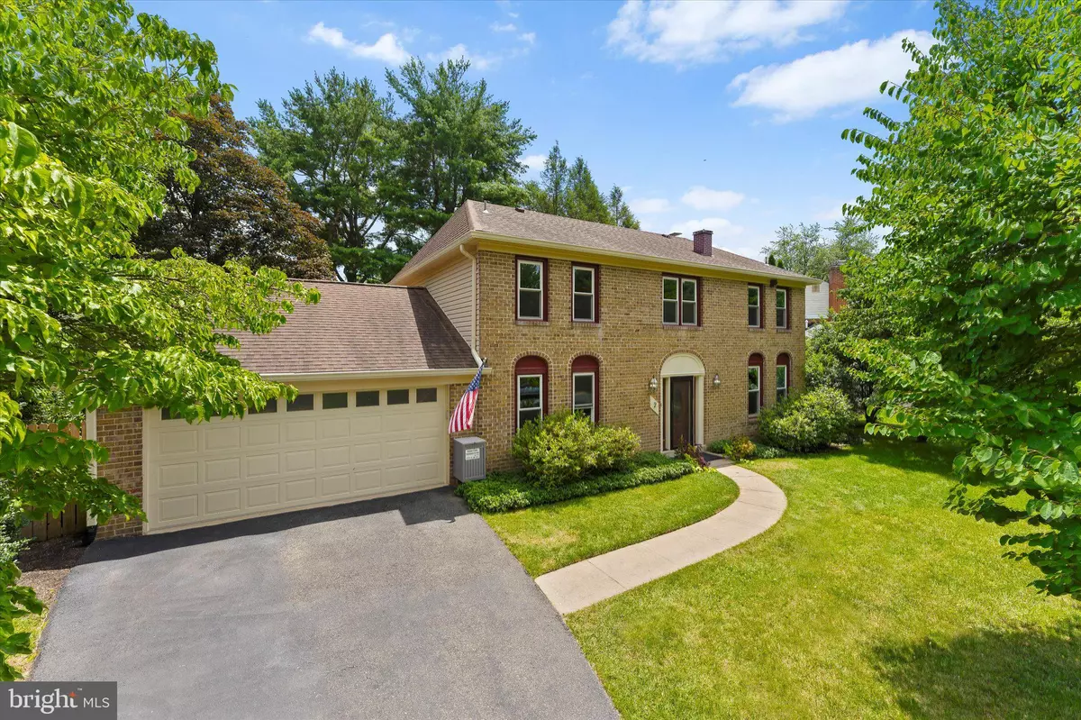 Rockville, MD 20850,2 HASTINGS CIR
