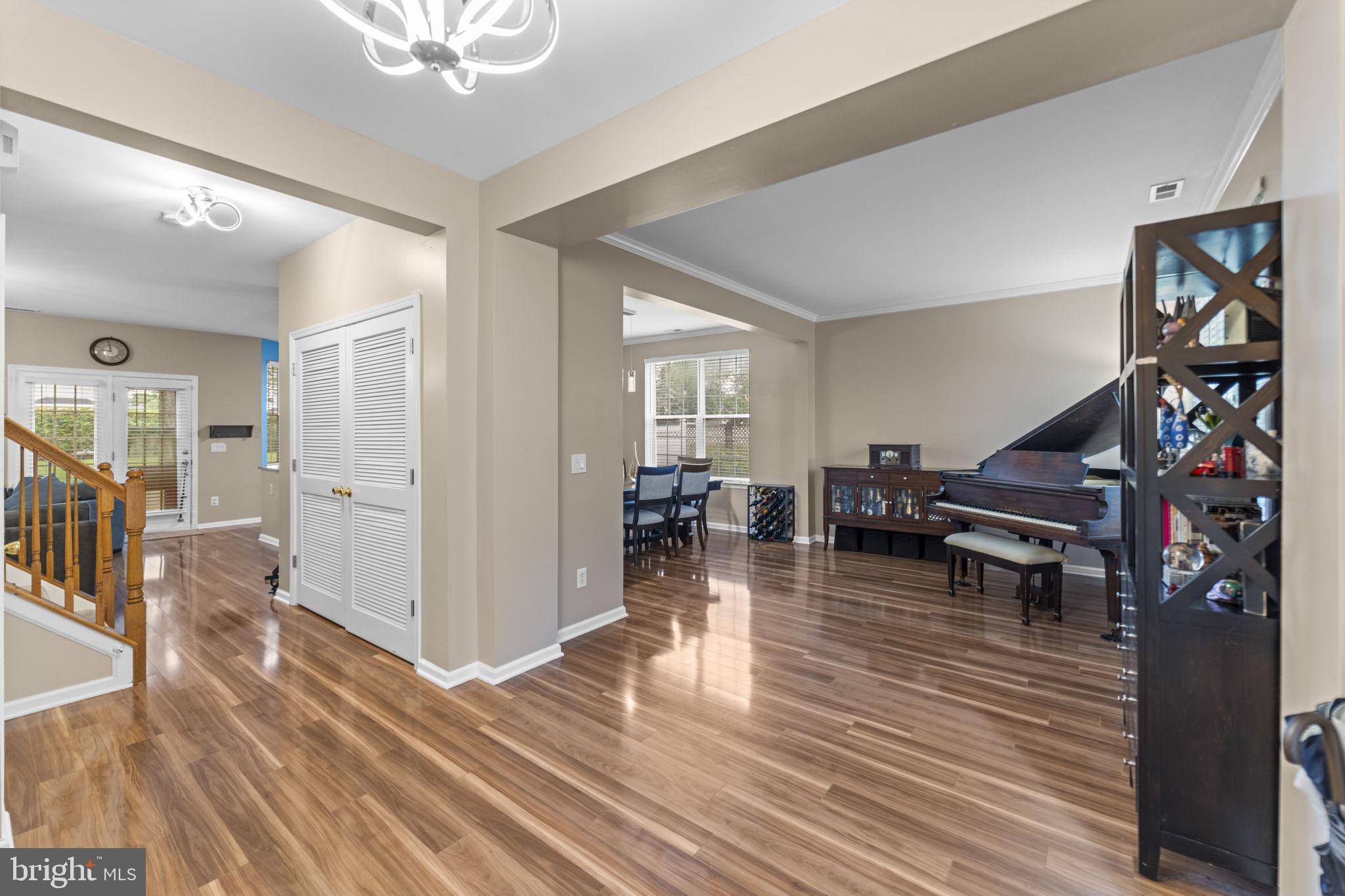 East Windsor, NJ 08520,6 HEMPSTEAD CT