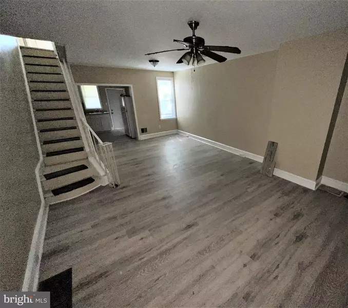 2016 S SIMPSON ST, Philadelphia, PA 19142