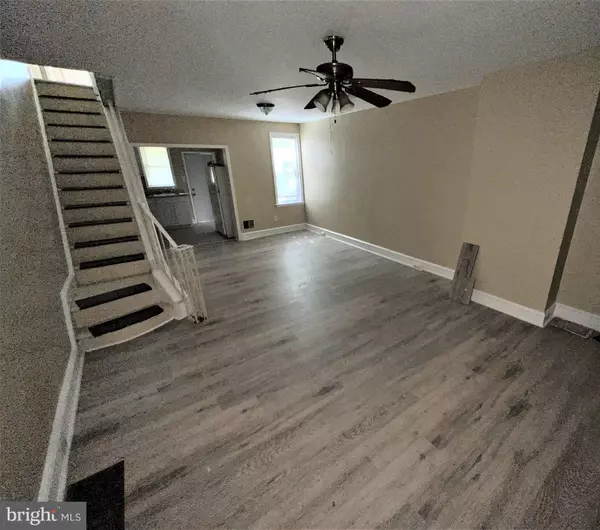 2016 S SIMPSON ST, Philadelphia, PA 19142