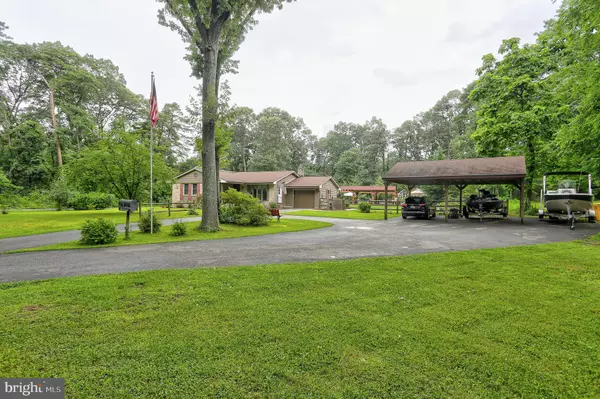 210 PINEWOOD DR, Pasadena, MD 21122