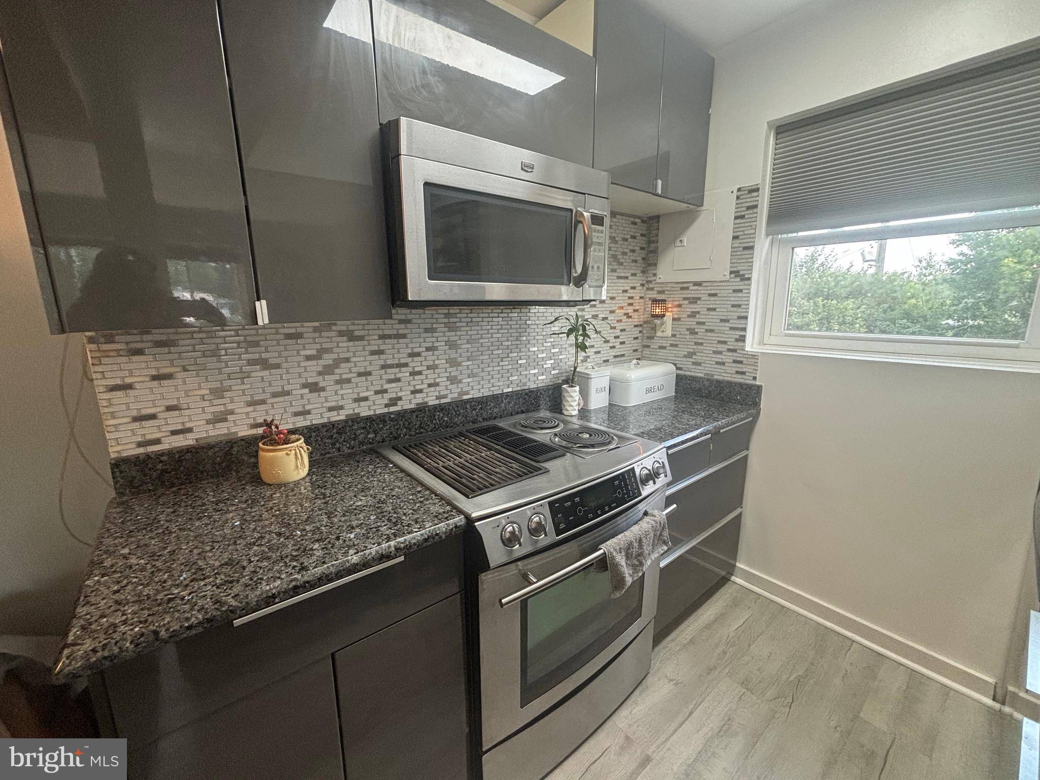 Laurel, MD 20707,409 MONTROSE AVE