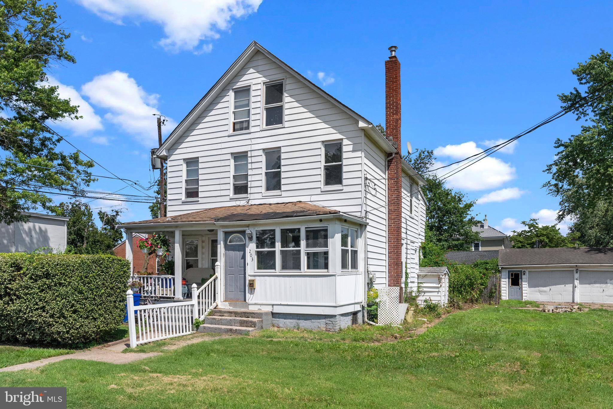 203 ROBERTSON AVE, Morrisville, PA 19067
