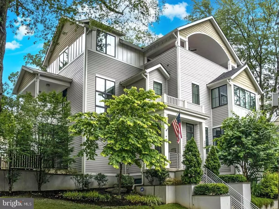 Washington, DC 20016,4964 ESKRIDGE TER NW