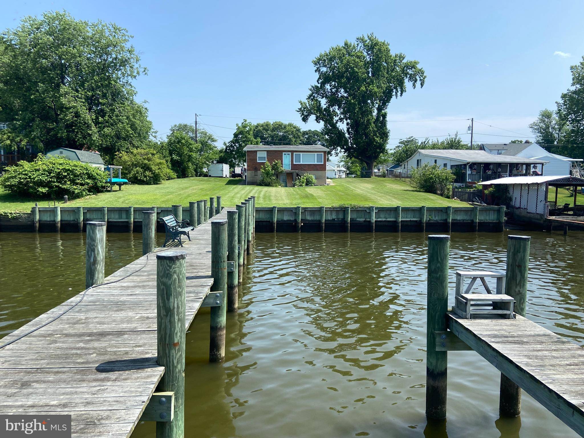 Essex, MD 21221,306 RIVERSIDE DR
