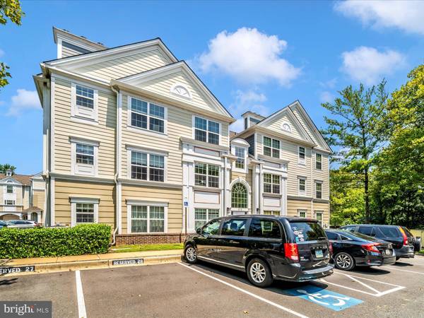 Gaithersburg, MD 20878,122 KENDRICK PL #122-24