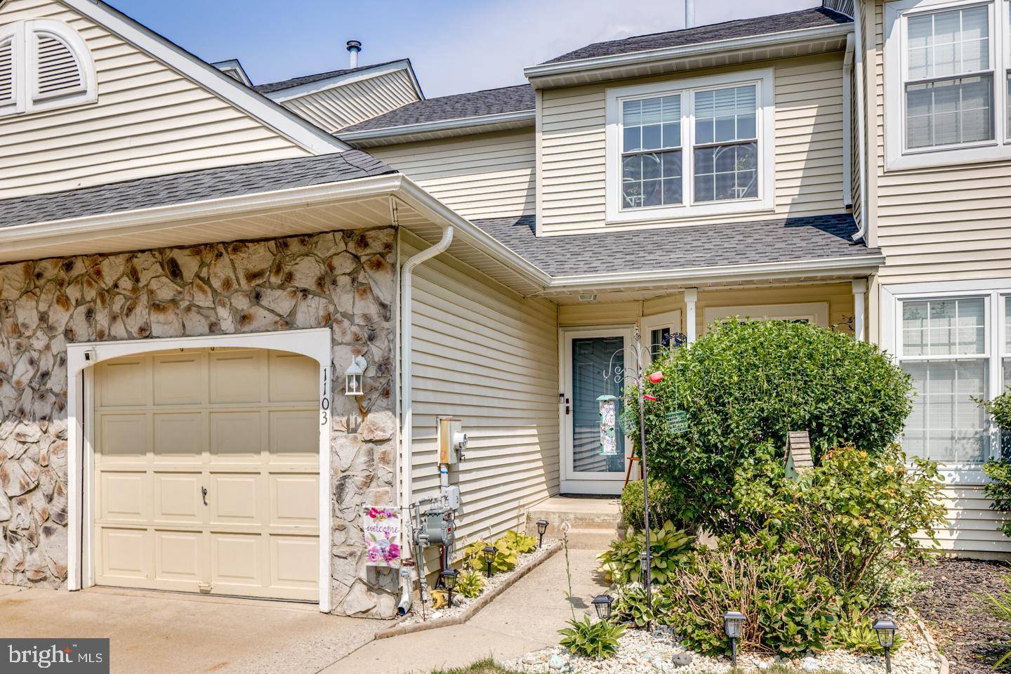 Williamstown, NJ 08094,1103 MEADOWS DR