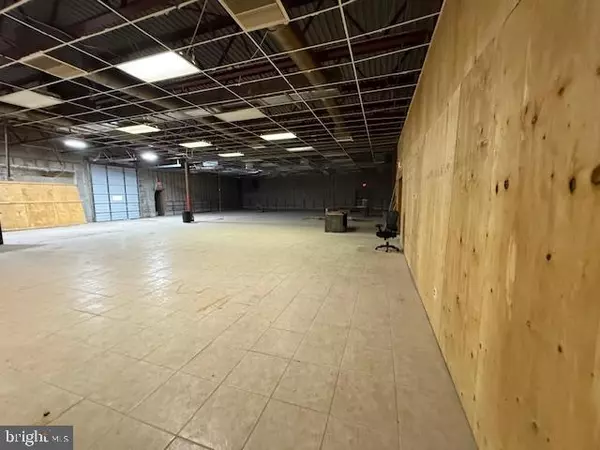 Vineland, NJ 08360,187 W WHEAT RD