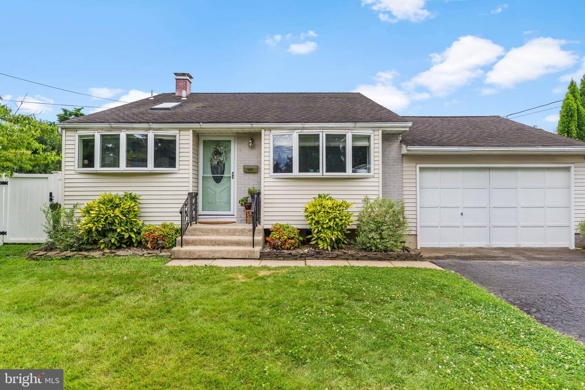 101 ELTON AVE, Hamilton, NJ 08620