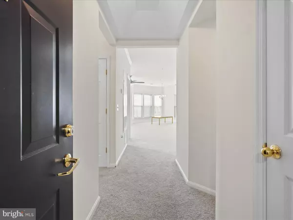 Fairfax, VA 22031,2921 DEER HOLLOW WAY #310