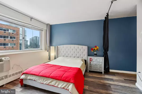 Philadelphia, PA 19103,2101-17 CHESTNUT ST #1601