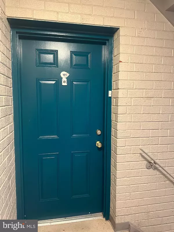 Washington, DC 20020,1713 GAINESVILLE ST SE #101
